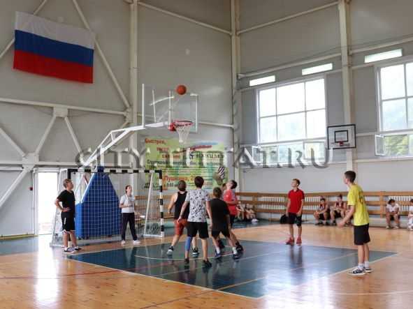 В городе Шахты проходит турнир по баскетболу «Оранжевый мяч»